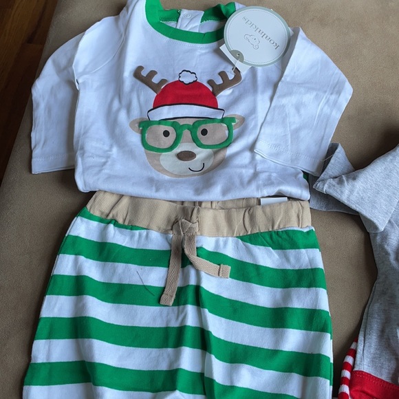 Baby boy’s clothes bundle- Christmas outfit - Picture 4 of 4